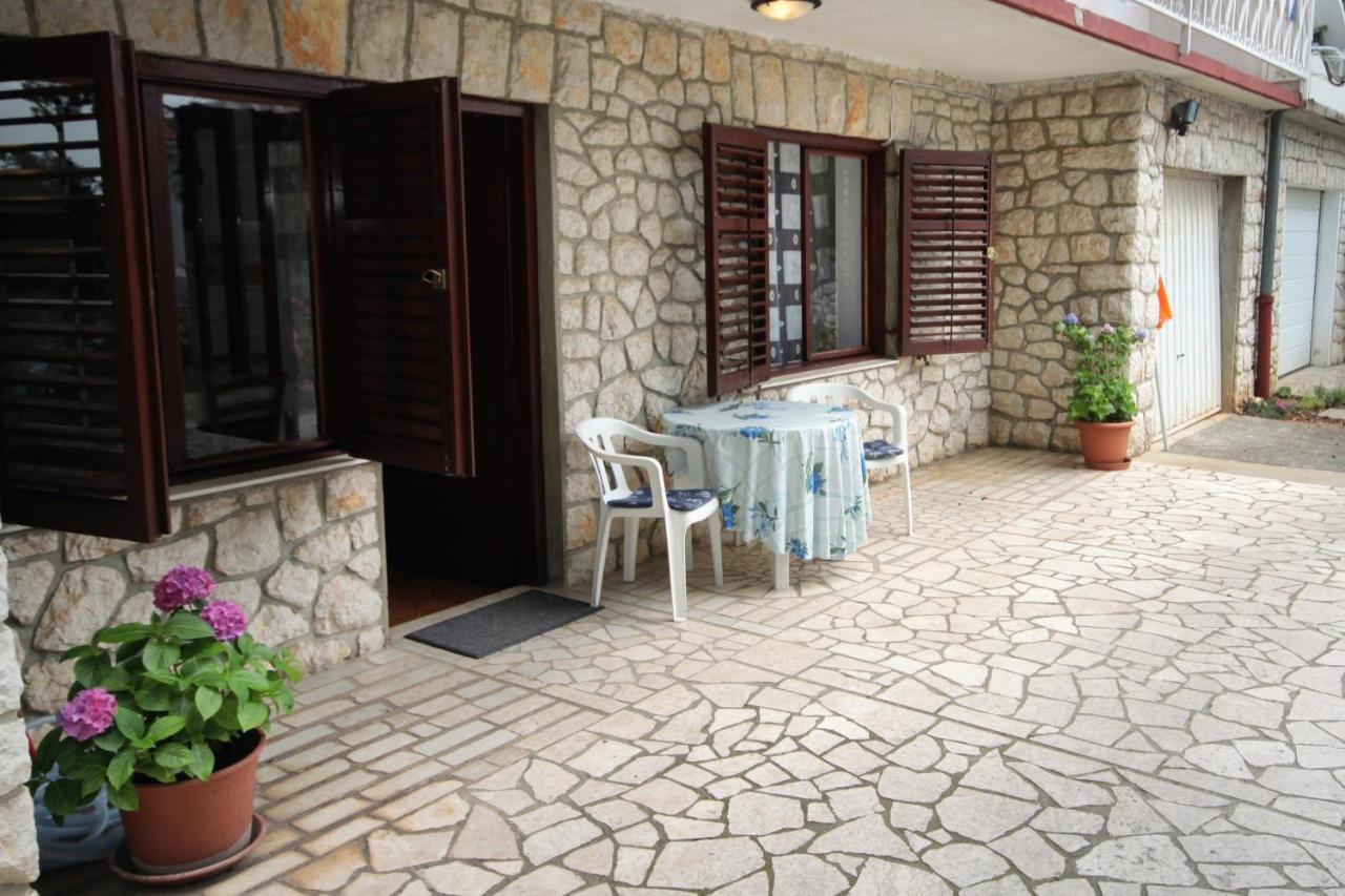 Apartments With A Parking Space Novi Vinodolski - 2423 Екстериор снимка
