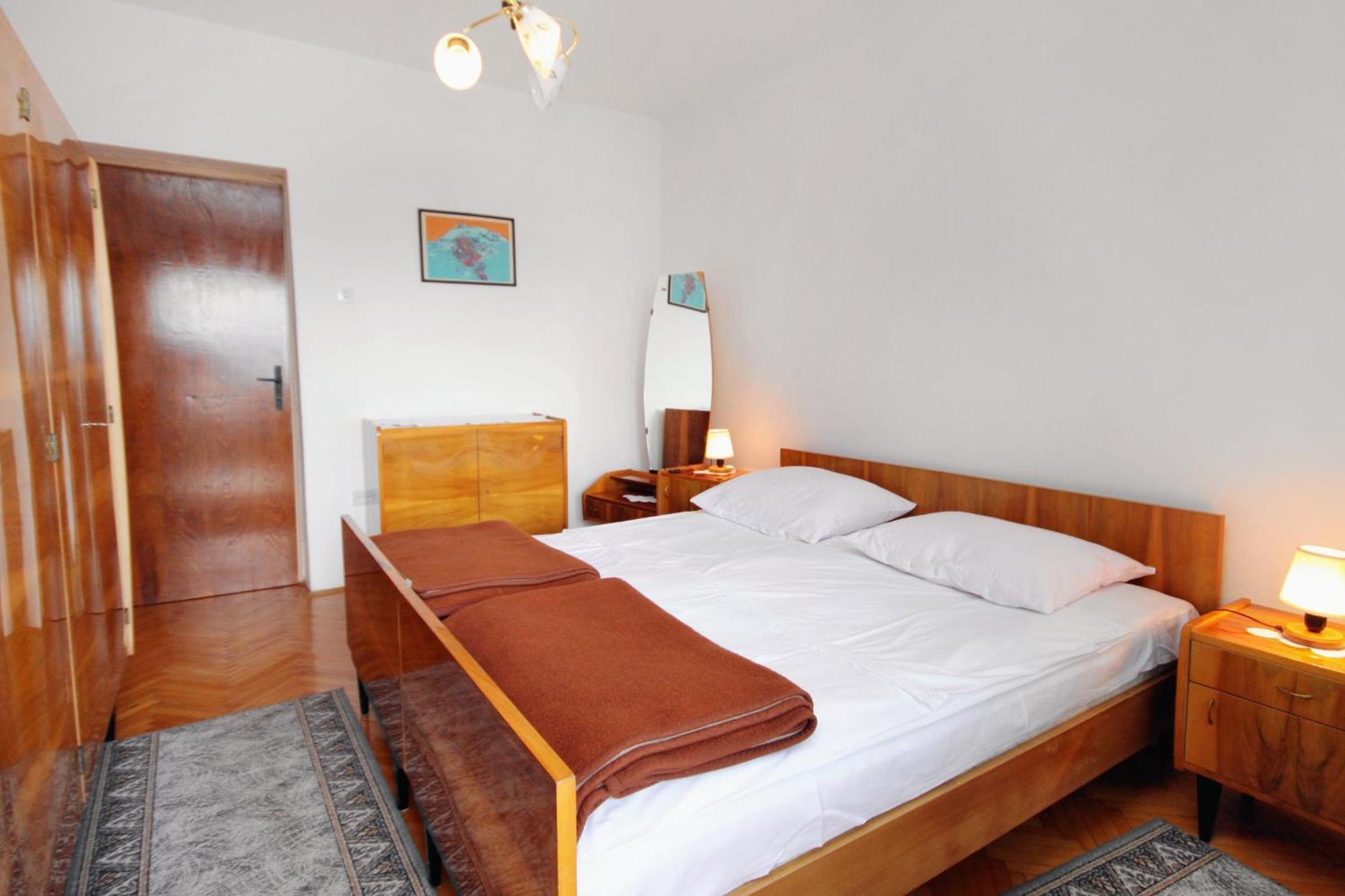 Apartments With A Parking Space Novi Vinodolski - 2423 Стая снимка