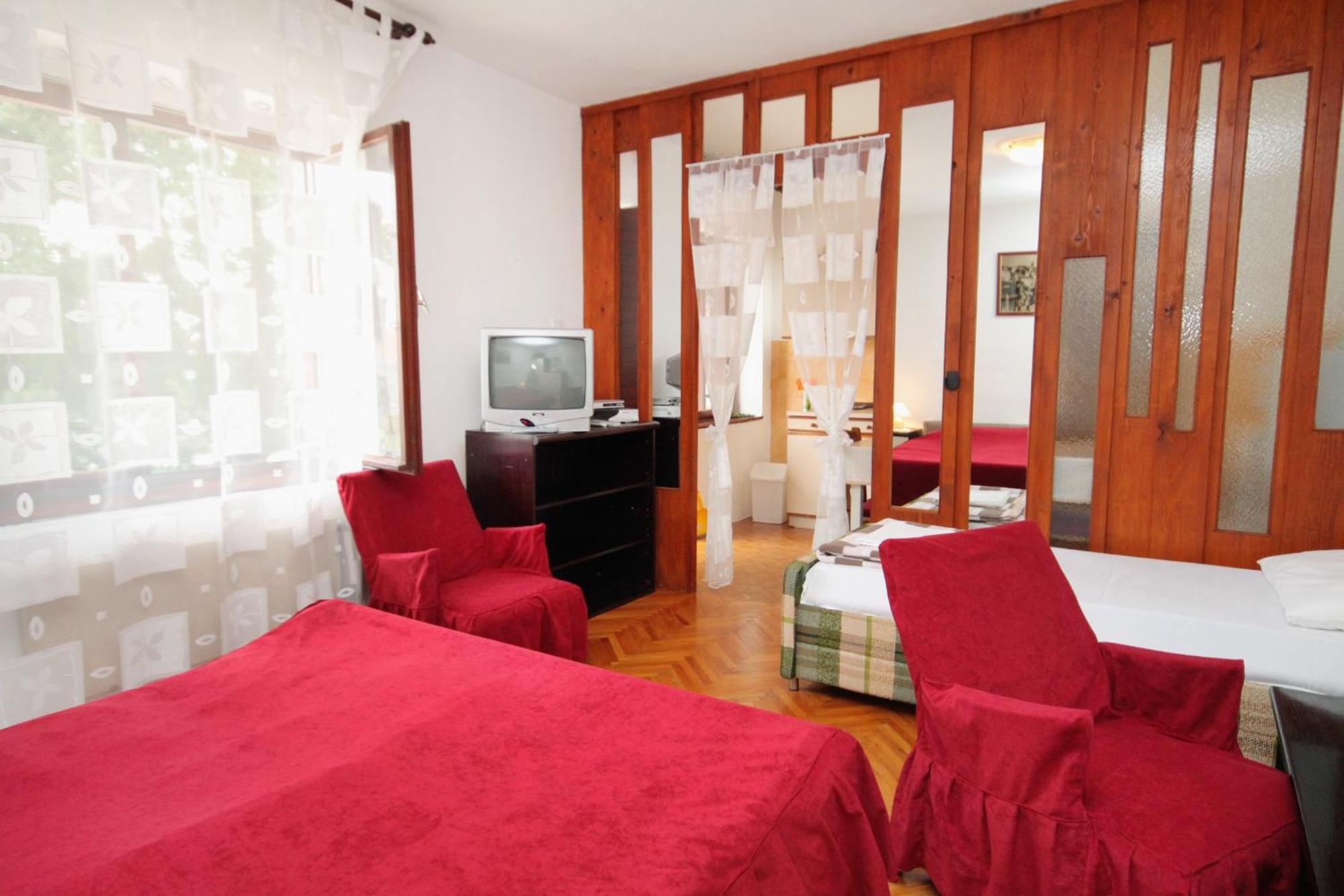Apartments With A Parking Space Novi Vinodolski - 2423 Стая снимка